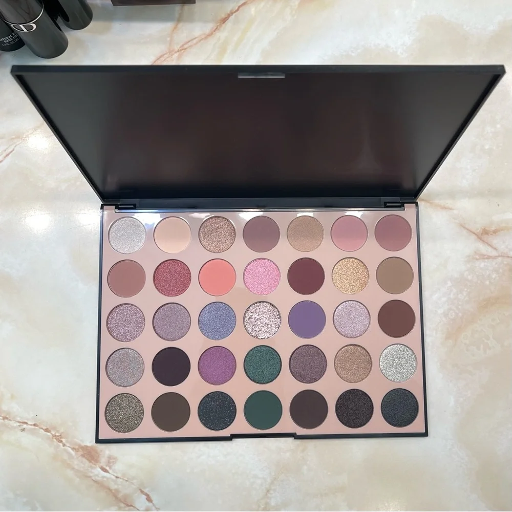 Morphe ~ ‘35C EVERYDAY CHIC’ ~ Eyeshadow Artistry Palette ~ VAULTED, RARE & HTF